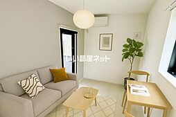 Forest Park Hills 102 1階1Kのリビング/ダイニング