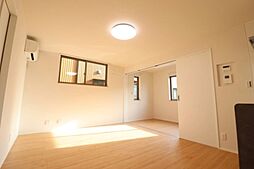 ｃｈａｔｏｎIII 105 1階1LDKのリビング/ダイニング