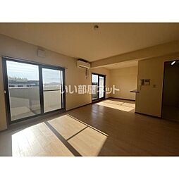 ドムス喜兵衛　宙 105 1階3LDKのリビング/ダイニング