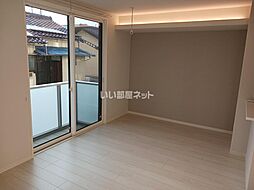 ヴィラ・カリーノ 102 1階1LDKのリビング/ダイニング