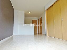 シエスタ千里丘 201 2階2LDKのリビング/ダイニング