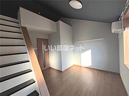 ウエストミモザ 203 2階ワンルームのリビング/ダイニング