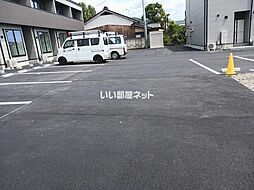 8 / 12