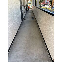 6 / 8