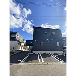 8 / 9