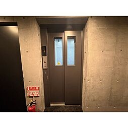 17 / 28