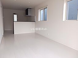 フィオレ（Fiore） C 1階3LDKのリビング/ダイニング