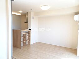 プレサーブ日の出II 301 3階1LDKのリビング/ダイニング