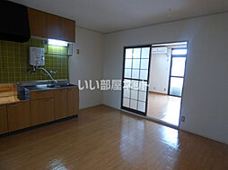 ウワトハイツA 201 2階3DKのリビング/ダイニング