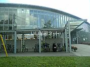 【図書館】富里市立図書館まで861ｍ