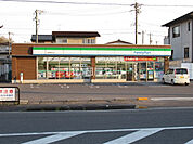 【コンビニエンスストア】ファミリーマート 名張桔梗が丘店まで2987ｍ