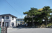 【小学校】蒲郡市立大塚小学校まで405ｍ