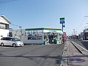 【コンビニエンスストア】ファミリーマート 指宿大牟礼店まで845ｍ