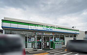 【コンビニエンスストア】ファミリーマート 松江下東川津店まで757ｍ