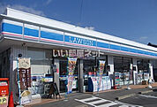 【コンビニエンスストア】ローソン岐南町三宅店まで720ｍ