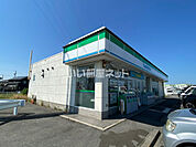 【コンビニエンスストア】ファミリーマート 鈴鹿一ノ宮店まで373ｍ