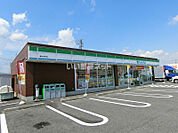【コンビニエンスストア】ファミリーマート輪之内店まで1705ｍ