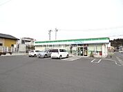 【コンビニエンスストア】ファミリーマート 宇都宮戸祭店まで513ｍ