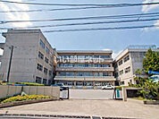 【中学校】松戸市立六実中学校まで1388ｍ