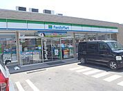 【コンビニエンスストア】ファミリーマート 守山川村町店まで713ｍ