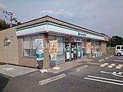 【コンビニエンスストア】ファミリーマート 奈良中町店まで472ｍ