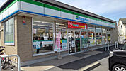 【コンビニエンスストア】ファミリーマート 鈴鹿須賀三丁目店まで257ｍ