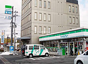 【コンビニエンスストア】ファミリーマート 日野町松尾店まで192ｍ