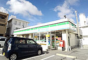 【コンビニエンスストア】沖縄ファミリーマート 宜保中央店まで48ｍ