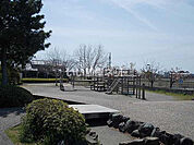 【公園】豊岡公園まで807ｍ
