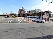 【その他】513ベーカリー津ヨットハーバー店まで846ｍ