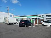 【コンビニエンスストア】ファミリーマート 青森新田一丁目店まで577ｍ
