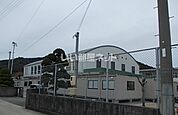 【小学校】日高町立内原小学校まで601ｍ
