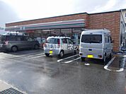 【コンビニエンスストア】セブンイレブン 高岡本郷2丁目店まで1010ｍ
