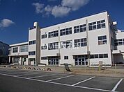 【小学校】鳴門第一小学校まで757ｍ