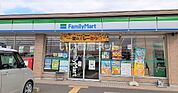 【コンビニエンスストア】ファミリーマート 16号入間小谷田店まで693ｍ