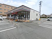 【コンビニエンスストア】セブンイレブン津市高茶屋6丁目店まで564ｍ
