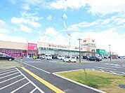 【スーパー】ハローズ東加古川店まで936ｍ