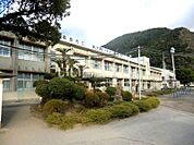 【小学校】霧島市立国分南小学校まで1305ｍ