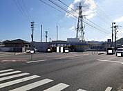 【コンビニエンスストア】ローソン 津田町津田店まで243ｍ
