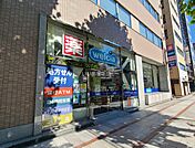 【ドラッグストア】ウエルシア神田小川町店まで447ｍ