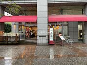 【喫茶店・カフェ】カフェ・ベローチェ 代々木三丁目店まで650ｍ