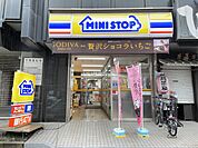 【コンビニエンスストア】ミニストップ四谷3丁目店まで75ｍ