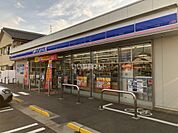【コンビニエンスストア】ローソン　魚津本江新町店まで1137ｍ