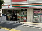 【コンビニエンスストア】セブンイレブン西早稲田2丁目店まで212ｍ
