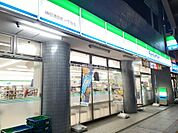 【コンビニエンスストア】ファミリーマート 神田須田町1丁目店まで429ｍ