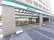 【コンビニエンスストア】ファミリーマート　神戸脇浜海岸通店まで4989ｍ