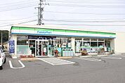 【コンビニエンスストア】ファミリーマート 本郷町南方店まで332ｍ