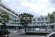 【総合病院】顕修会(医療法人社団)顕修会すずらん病院まで597ｍ
