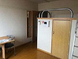 レオネクストグラシューズ 104 1階1Kのリビング/ダイニング