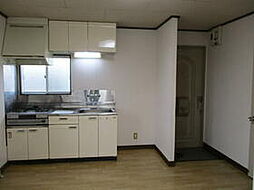 JR東海道本線 六合駅 徒歩24分の賃貸アパート 2階2DKのリビング/ダイニング